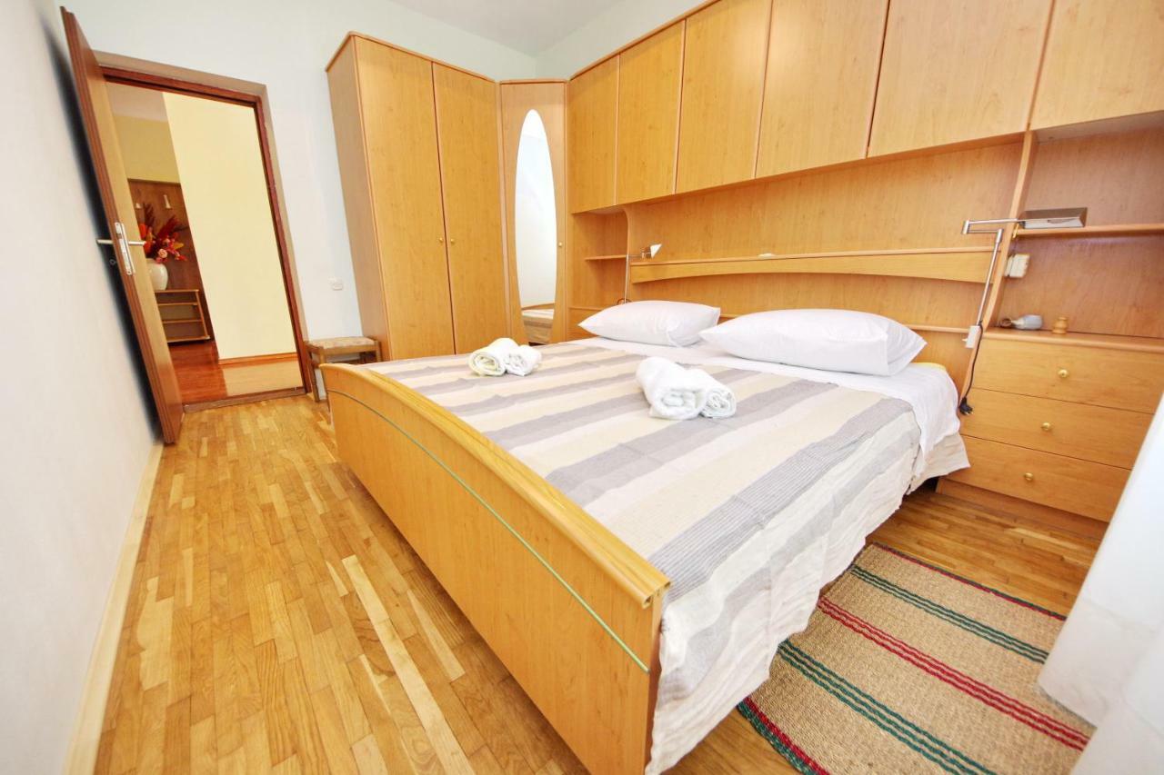Apartments Eduard Врси Екстериор снимка