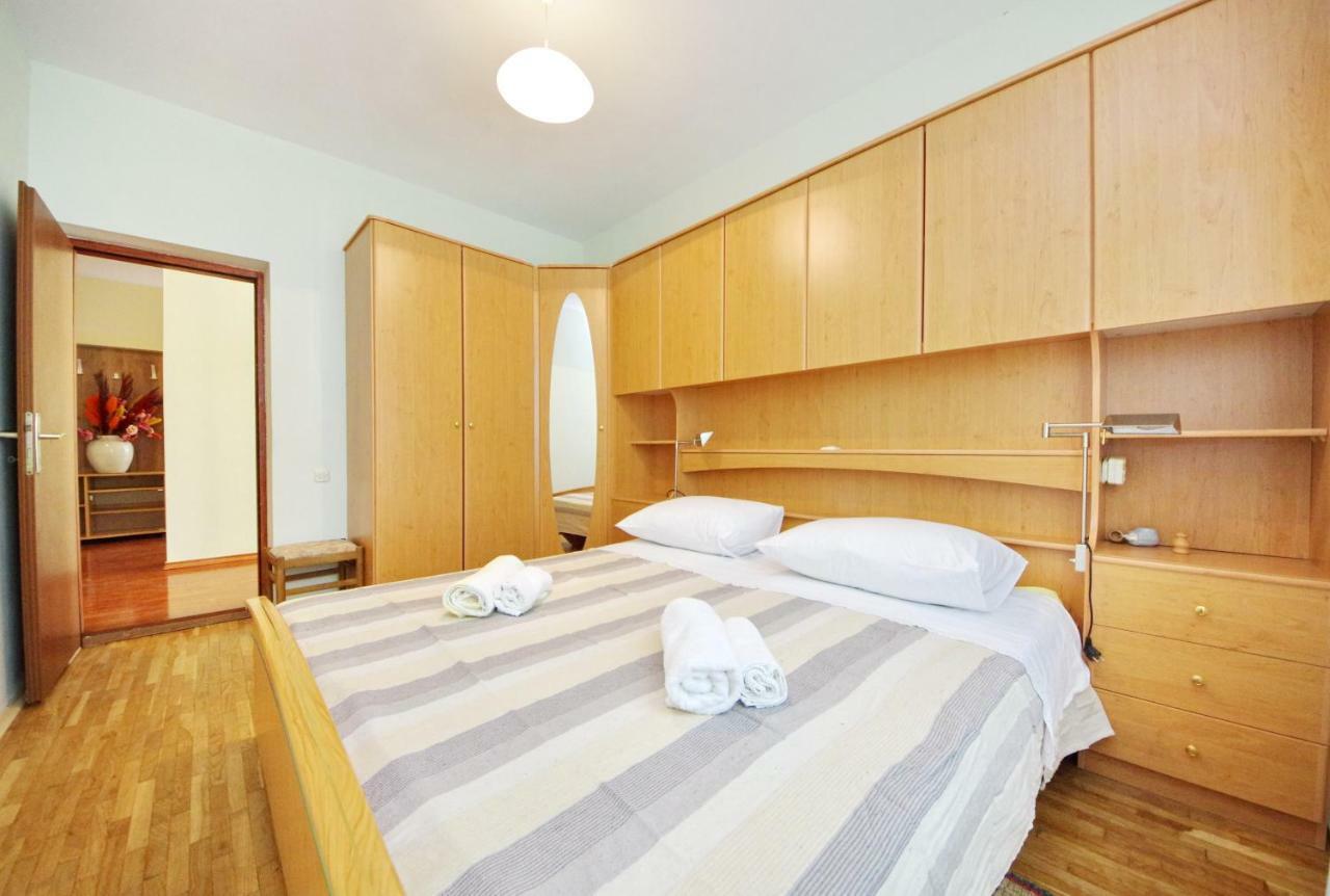 Apartments Eduard Врси Екстериор снимка